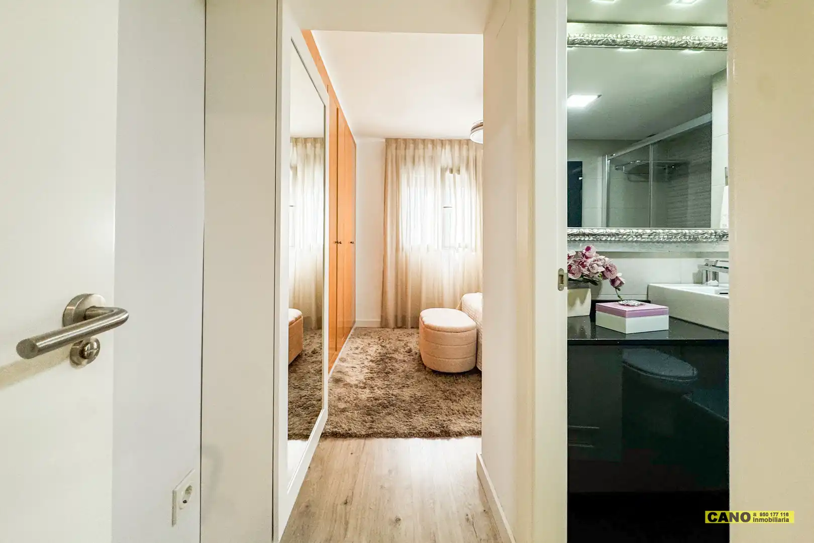 Piso en venta en Almería con Aire acondicionado, Calefacción y Terraza