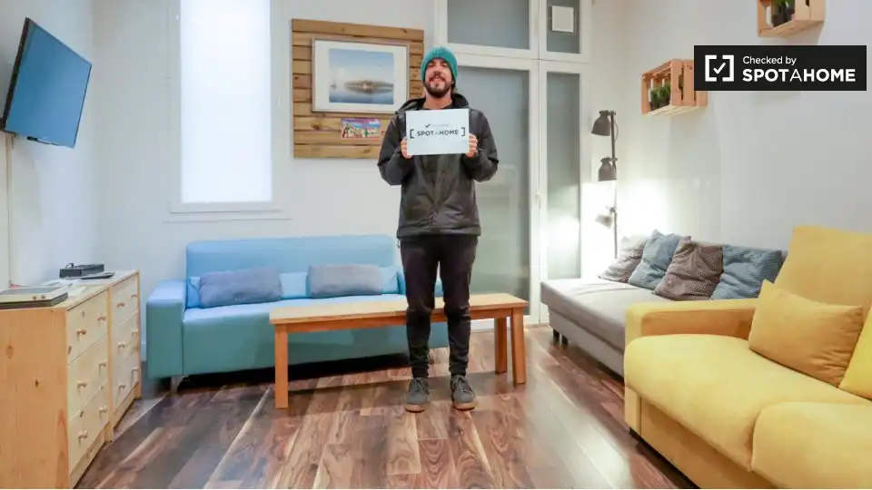 Außenansicht von Wohnung zur Miete in Madrid mit Klimaanlage, Heizung und Möbliert