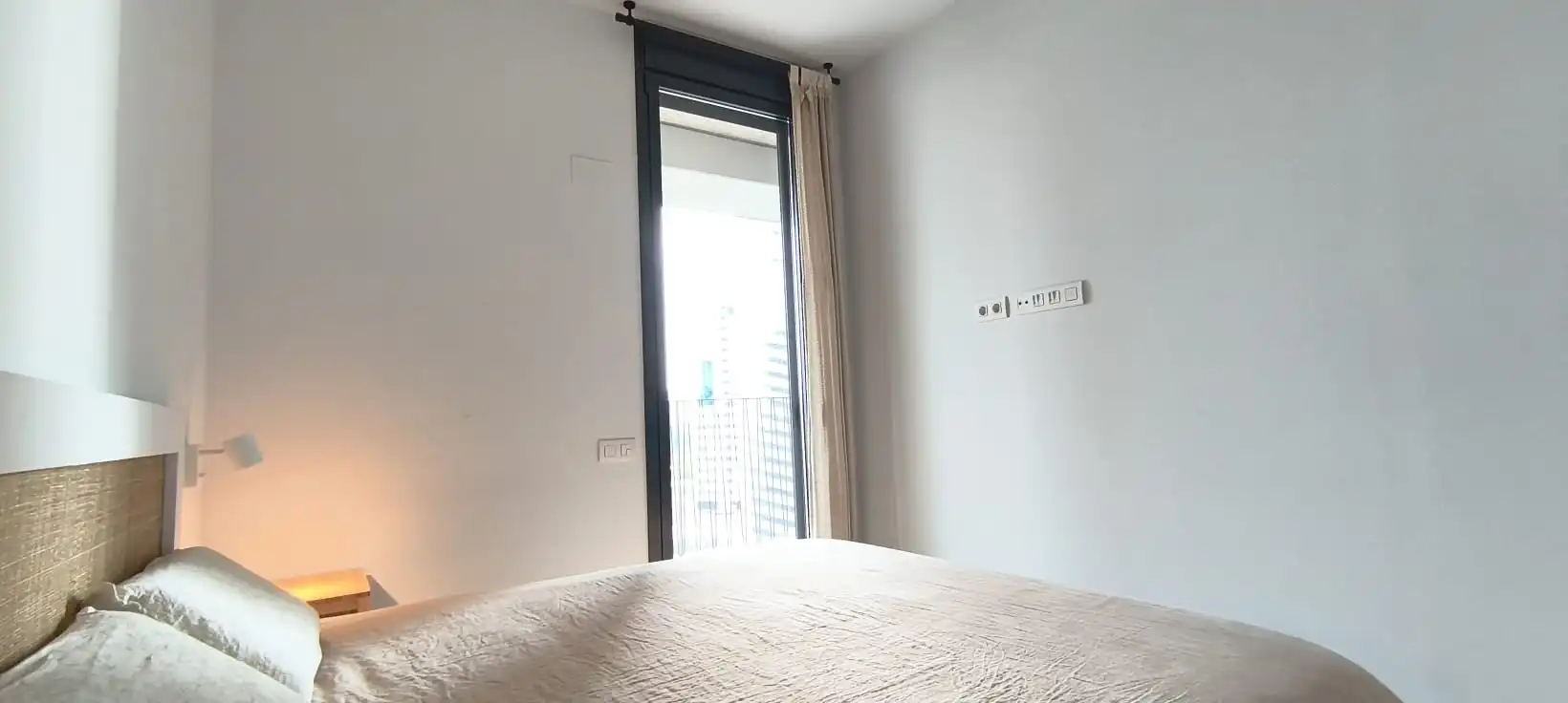 Schlafzimmer von Wohnung zum Verkauf in L'Hospitalet de Llobregat mit Klimaanlage, Heizung und Parkett