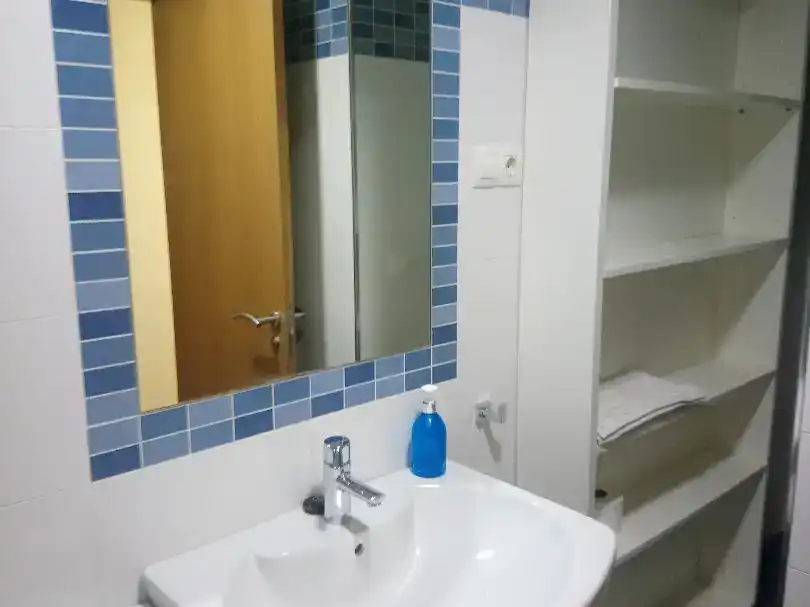 Badezimmer von Wohnung zur Miete in Foz mit Privatgarten, Parkett und Schwimmbad