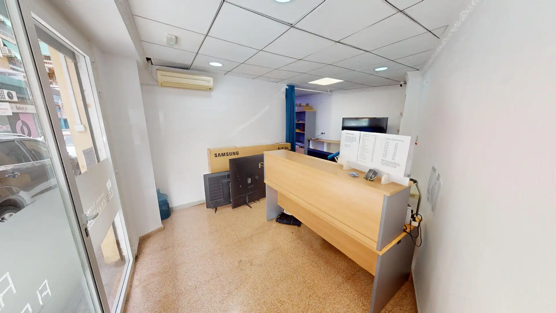Local comercial en venta en Calle Francisco Carratalá Cernuda, imagen 3