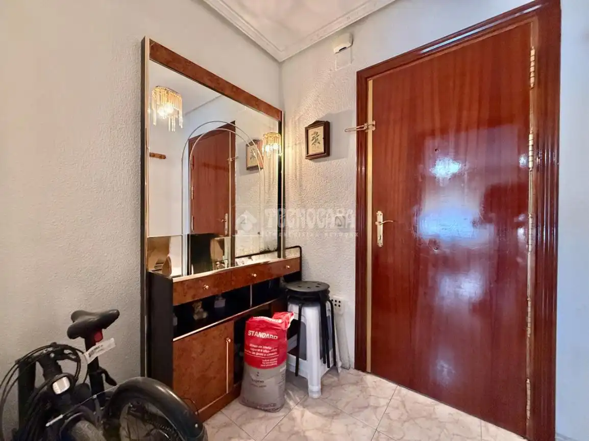 Piso en venta en Alcalá de Henares con Calefacción y Terraza