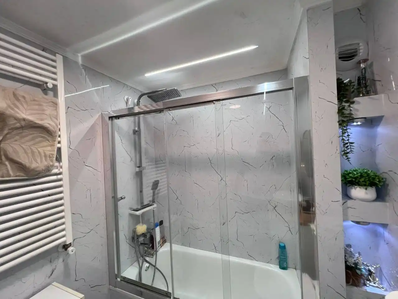Badezimmer von Wohnungen zum Verkauf in Burriana / Borriana mit Klimaanlage, Heizung und Abstellraum