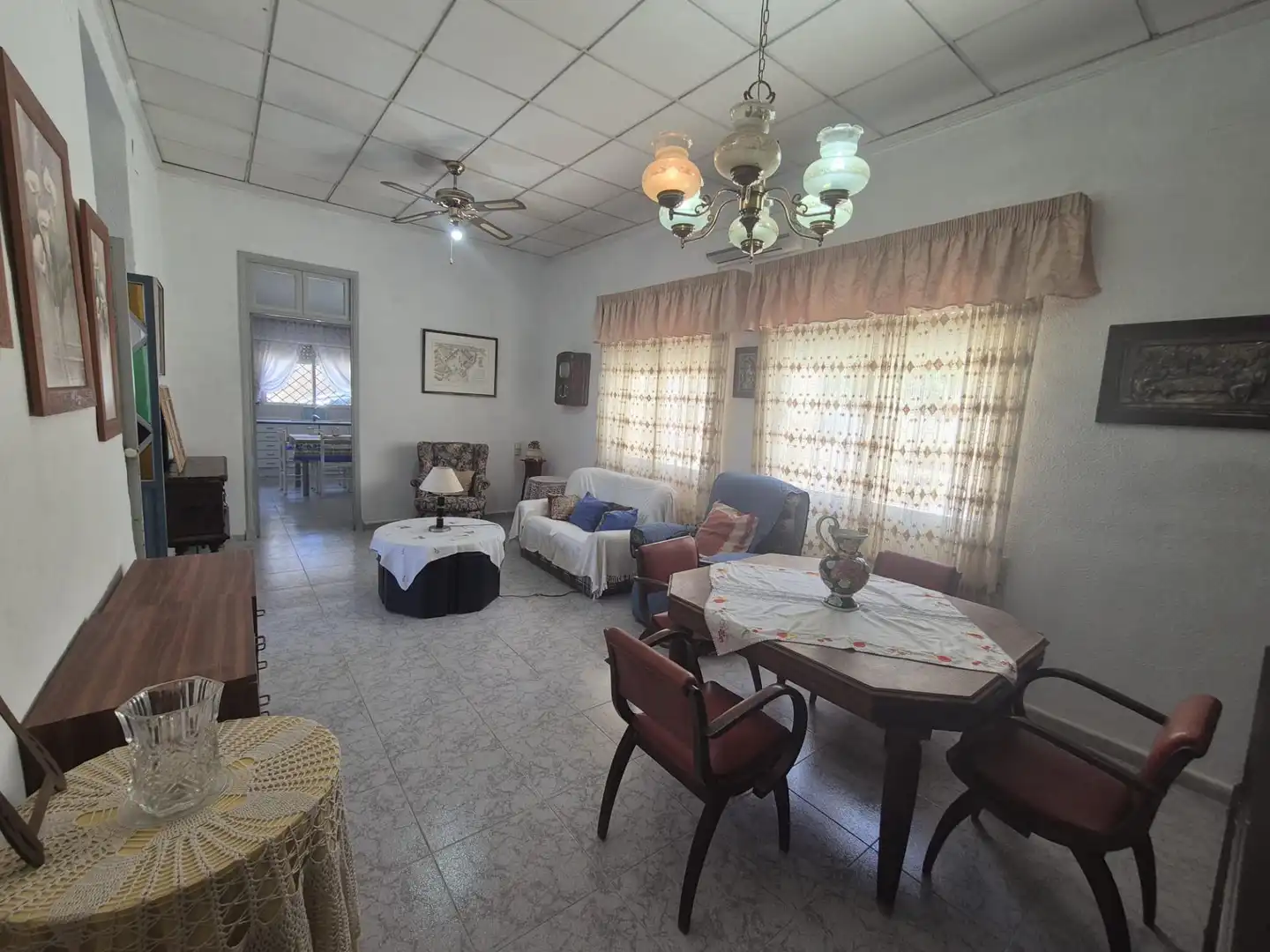 Sala d'estar de Casa o xalet en venda en La Unión amb Jardí privat i Moblat