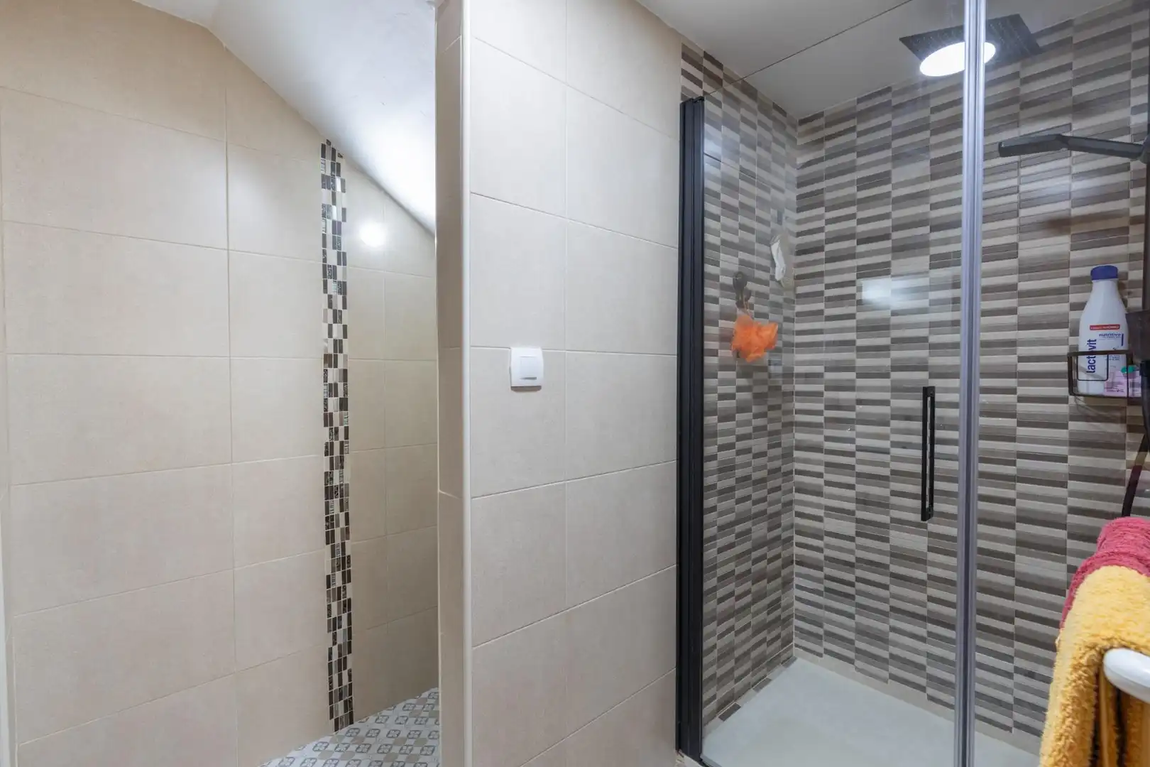 Casa adosada en venta en Calle Calle Canales, 8, Pinos Puente