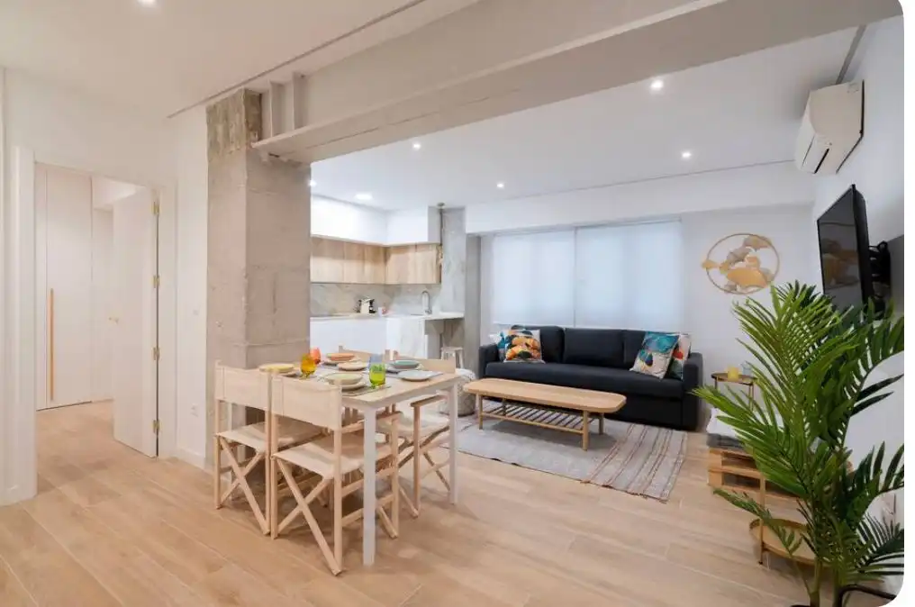 Piso con ascensor en venta en Maldonado, imagen 2