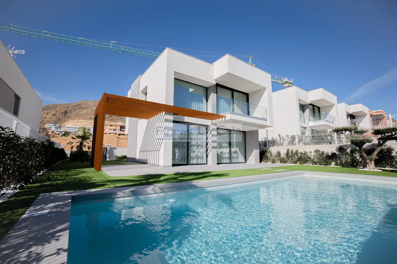 Villa avec piscine à vendre à Golf Bahía