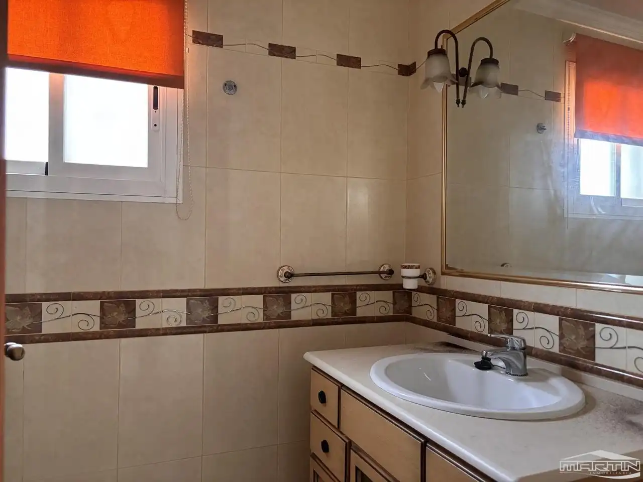 Bathroom of Flat for sale in Benamejí  with Air Conditioner and Storage room