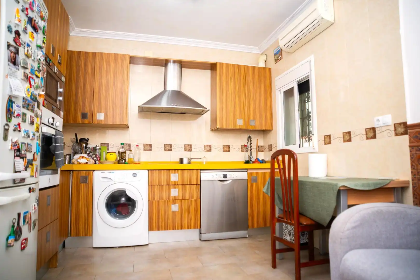 Cuina de Casa o xalet en venda en Camas amb Terrassa i Traster