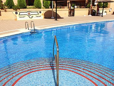 Apartamento con piscina en venta en Calle ALEMANIA 2