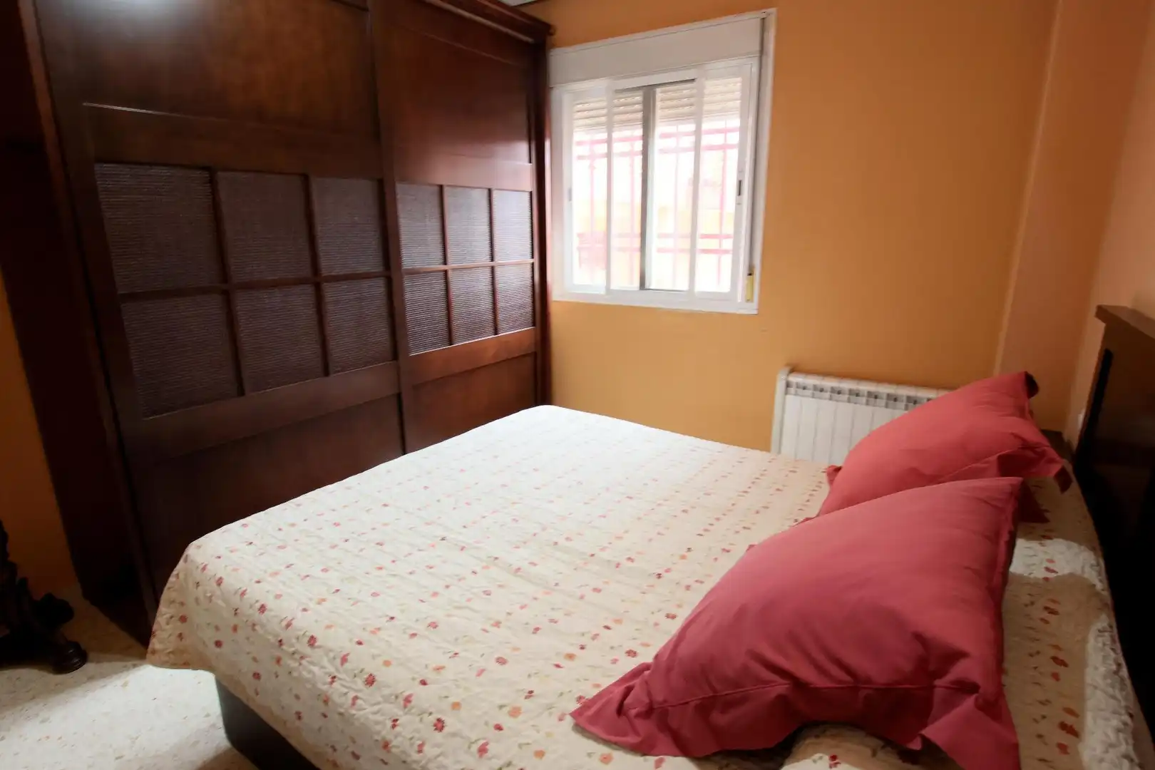 Habitación de Piso en venta en Badajoz con Aire acondicionado y Calefacción
