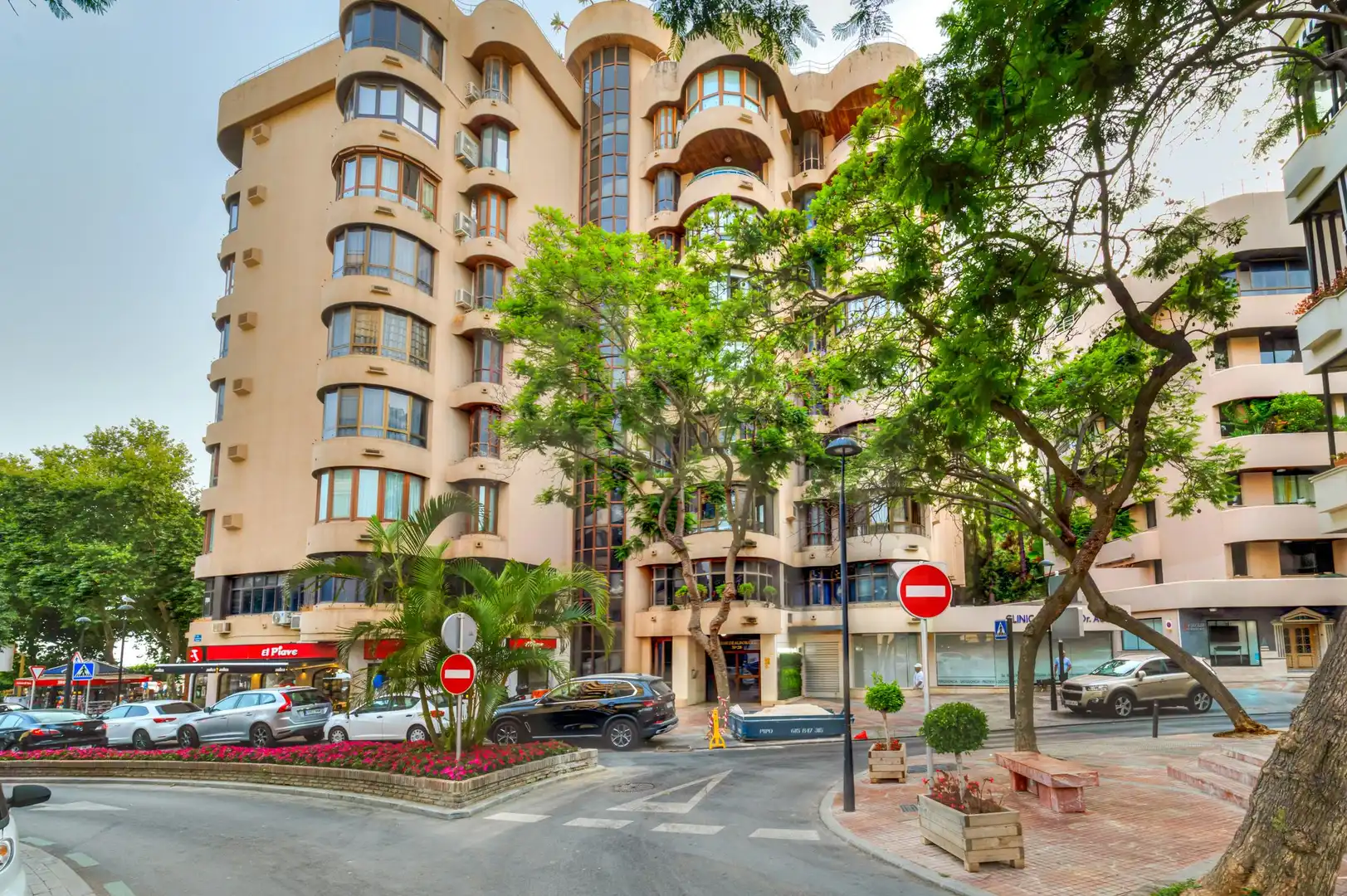 Exterior view of Flat for sale in Marbella  with Air Conditioner, Heating and Terrace
