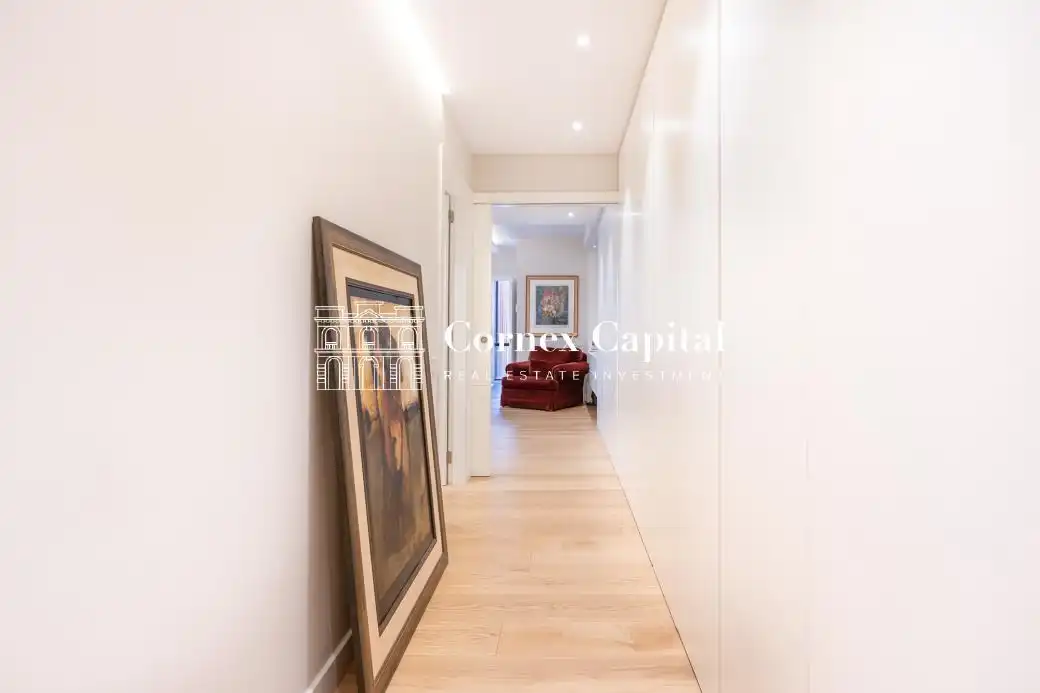Vista exterior de Piso en venta en Barcelona con Aire acondicionado, Calefacción y Terraza