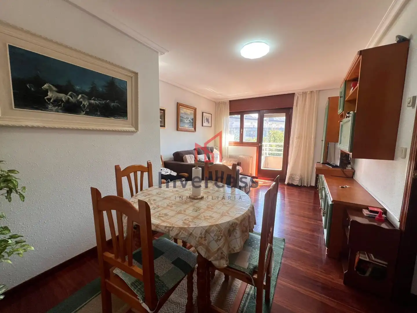 Vista exterior de Piso en venta en Castro-Urdiales con Calefacción y Terraza