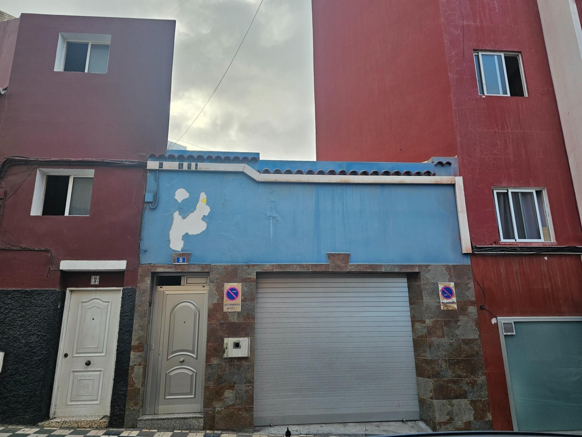Exterior view of House or chalet for sale in Las Palmas de Gran Canaria  with Terrace and Storage room