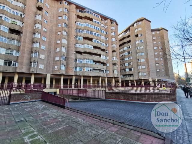 Garaje en Venta en Centro