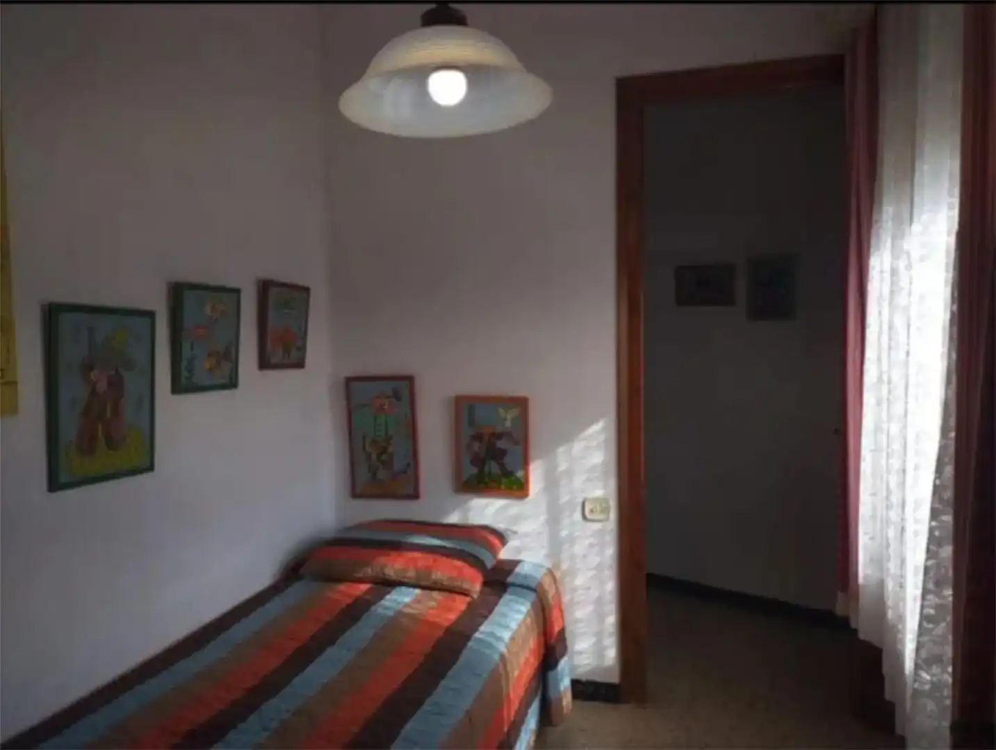 Dormitori de Casa o xalet en venda en Albelda amb Jardí privat, Moblat i Forn