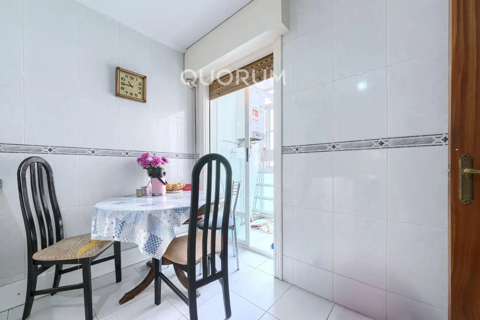 Habitación de Piso en venta en Basauri  con Calefacción y Balcón