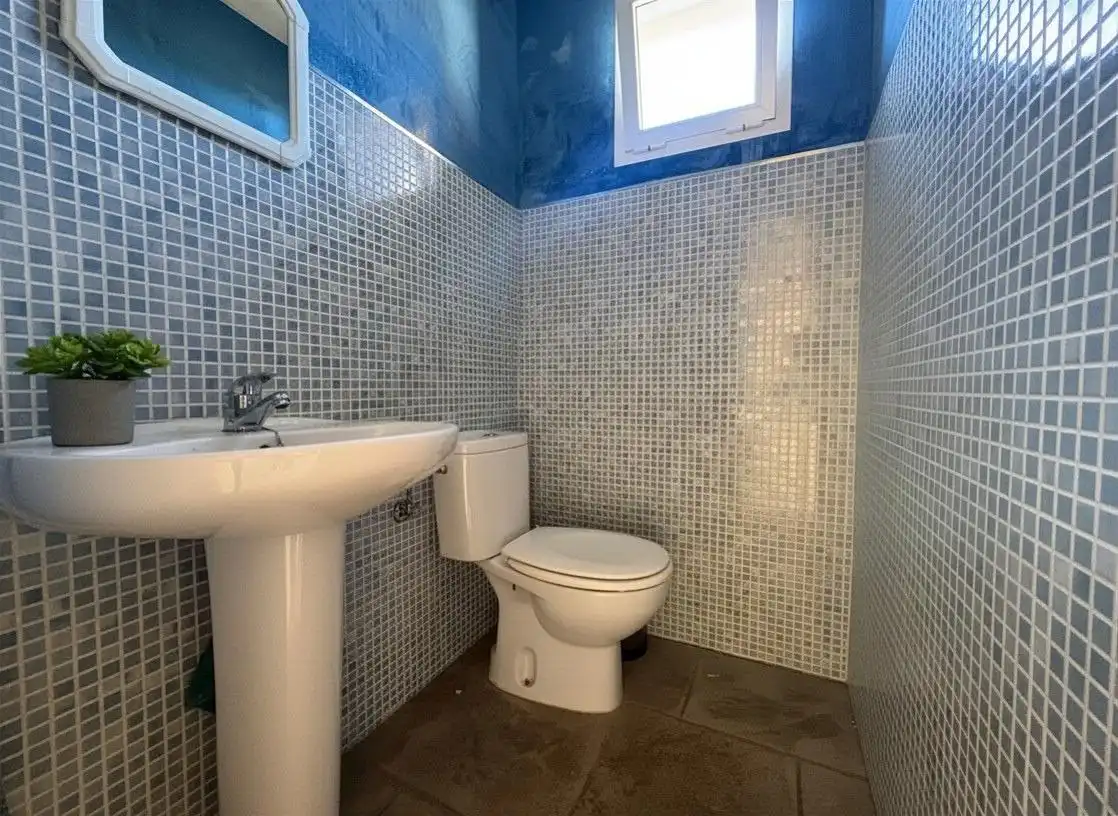 Baño de Casa o chalet en venta en Algeciras con Calefacción, Jardín privado y Terraza