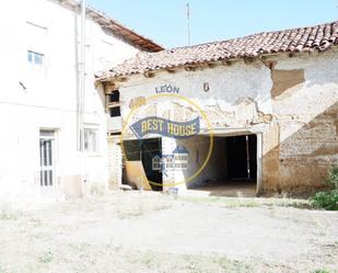 Exterior view of Country house for sale in León Capital 