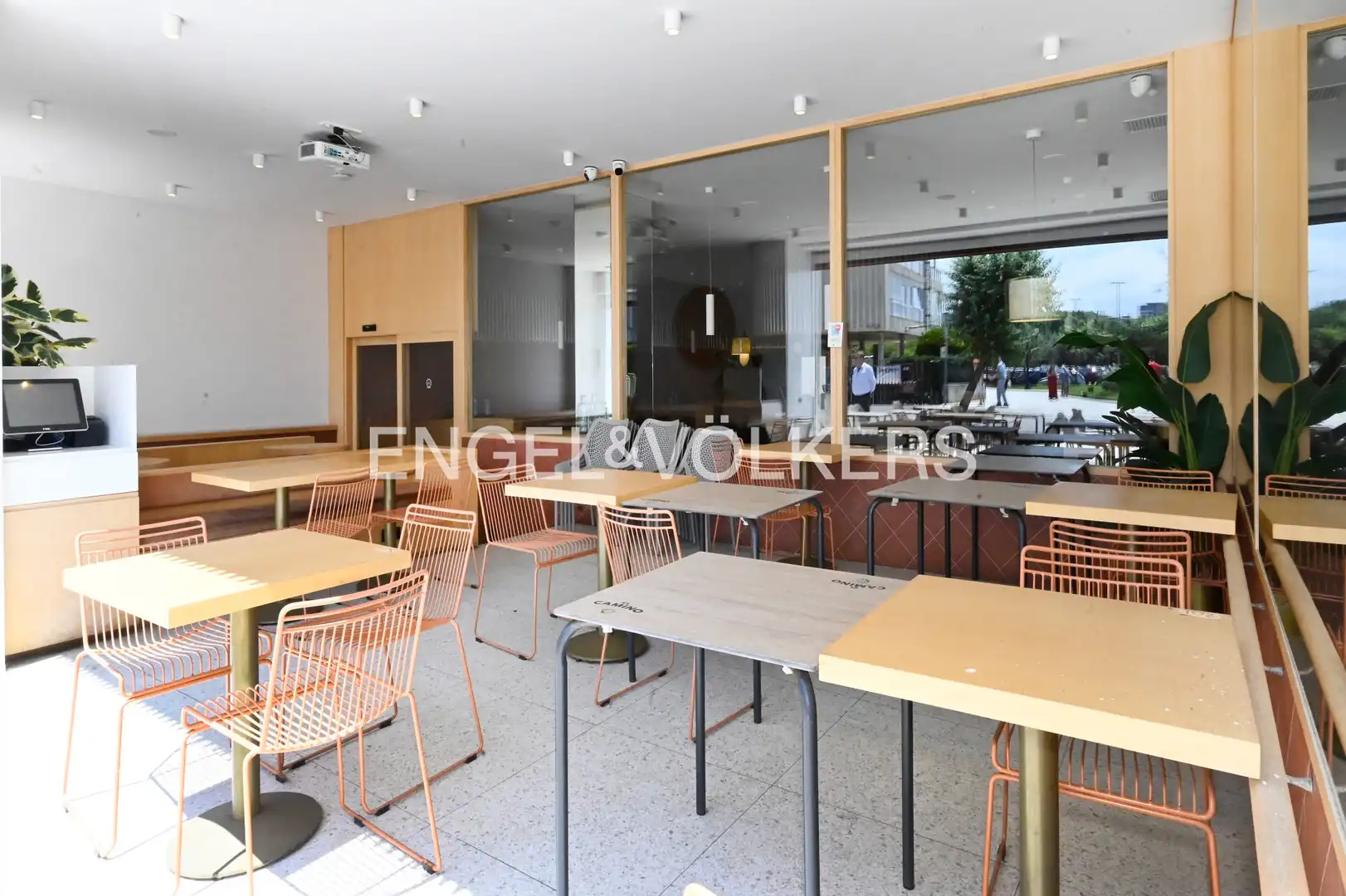 Commercial properties for sale in Santander  with Air Conditioner, Terrace and Furnished