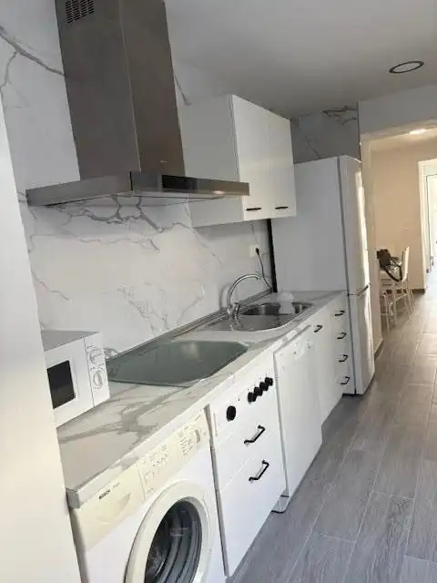 Cocina de Planta baja de alquiler en Almensilla con Aire acondicionado, Calefacción y Balcón