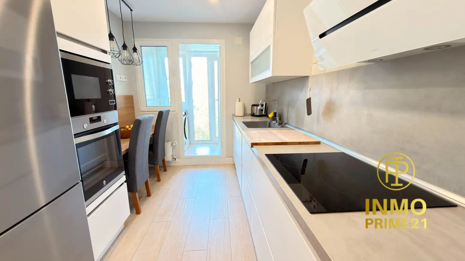 Cocina de Piso en venta en Santander con Calefacción, Jardín privado y Trastero