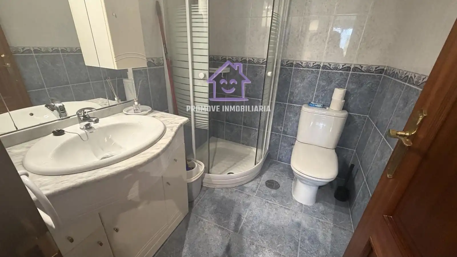 Bathroom of Flat for rent in Arteixo  with Heating, Storage room and Furnished