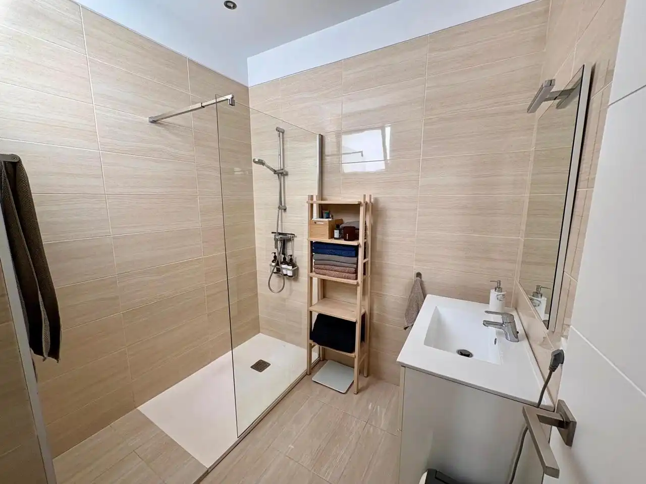 Bathroom of Flat for rent in Santa Cruz de Tenerife  with Air Conditioner and Furnished