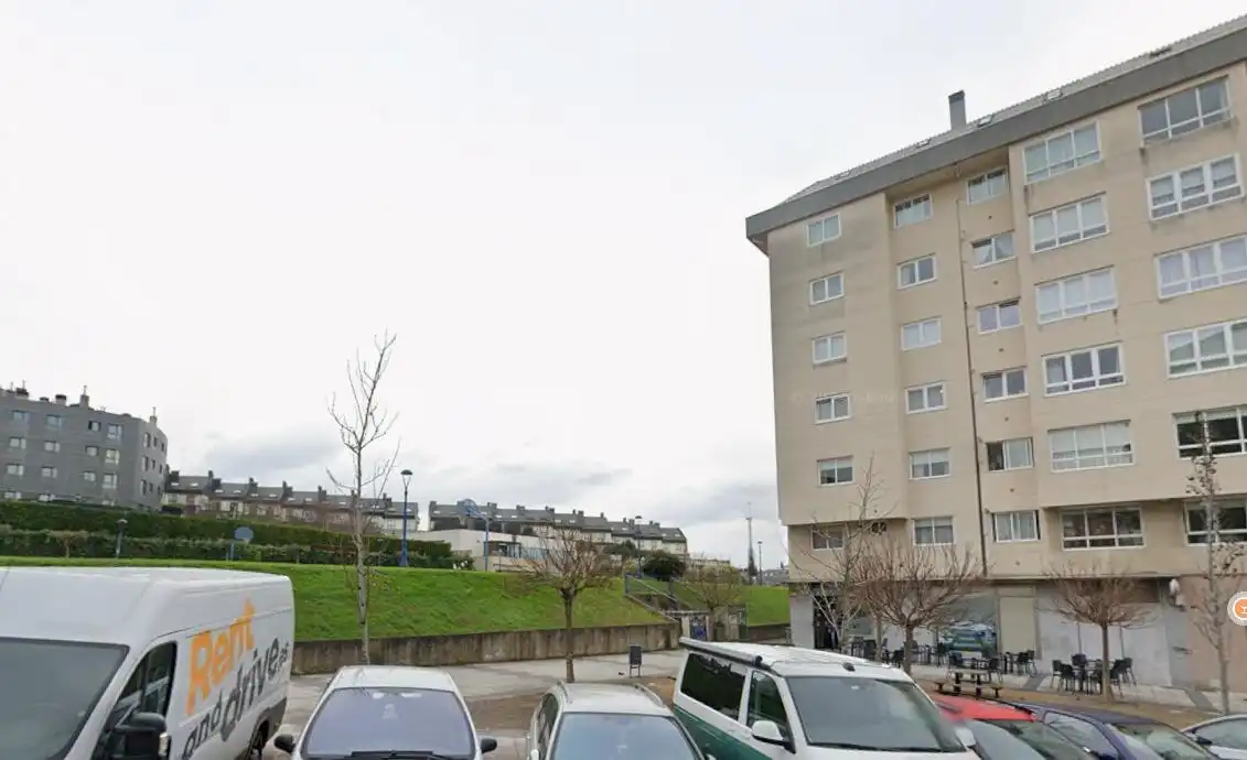 Außenansicht von Wohnung zum Verkauf in Culleredo mit Heizung und Abstellraum