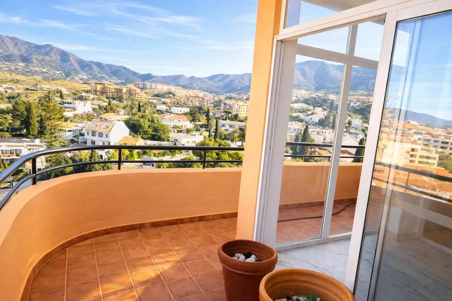 Terraza de Piso en venta en Fuengirola con Aire acondicionado, Terraza y Piscina comunitaria