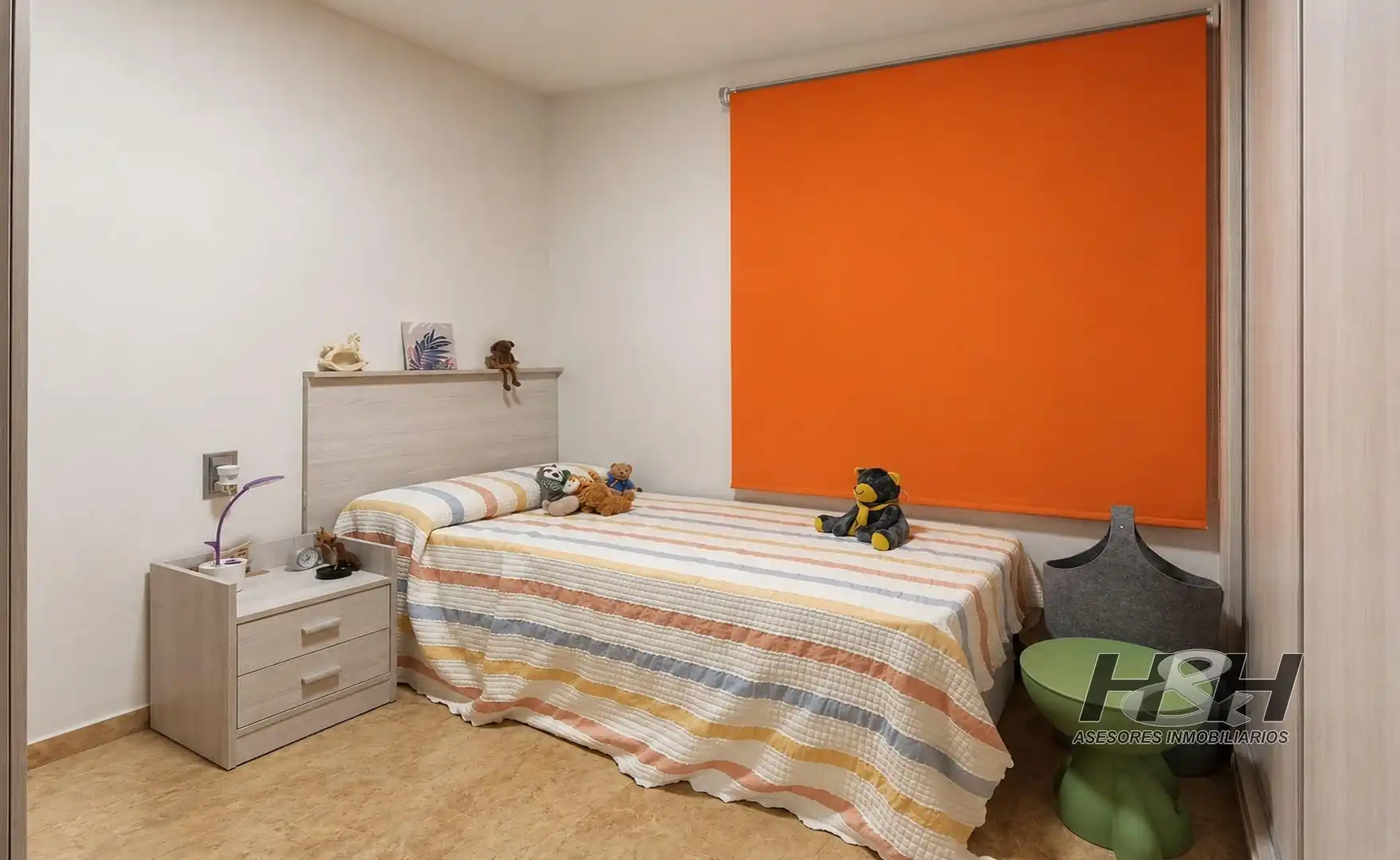 Habitación de Piso en venta en Burjassot con Aire acondicionado, Calefacción y Balcón