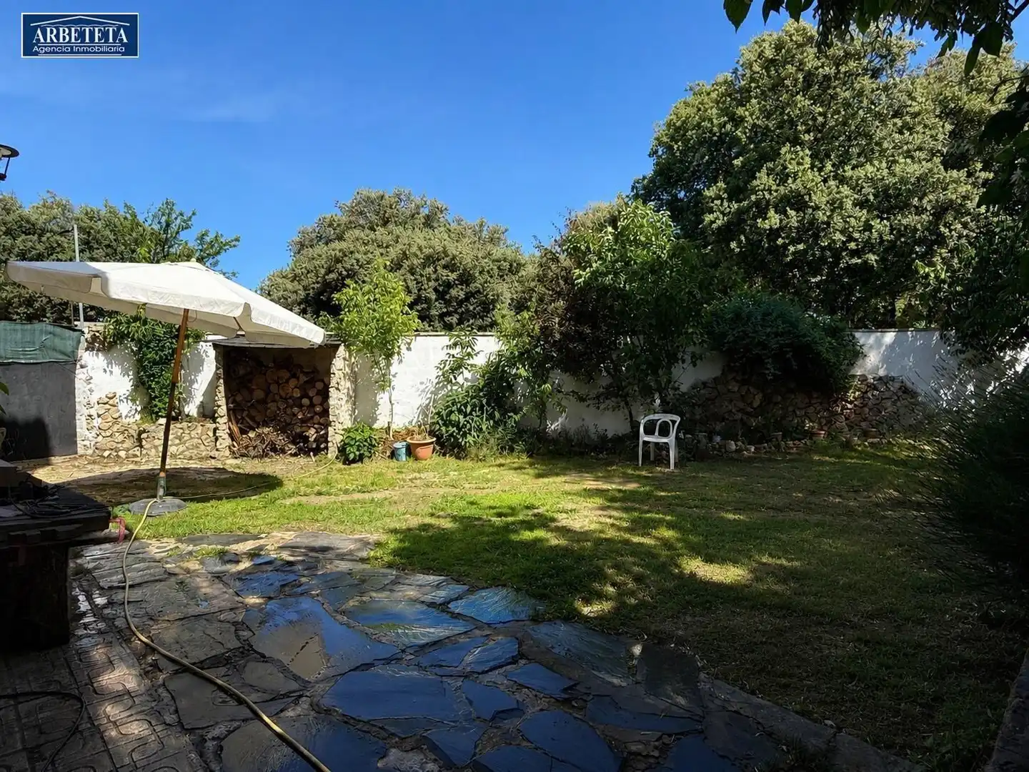 Jardín de Casa adosada en venta en Trijueque con Calefacción, Jardín privado y Trastero