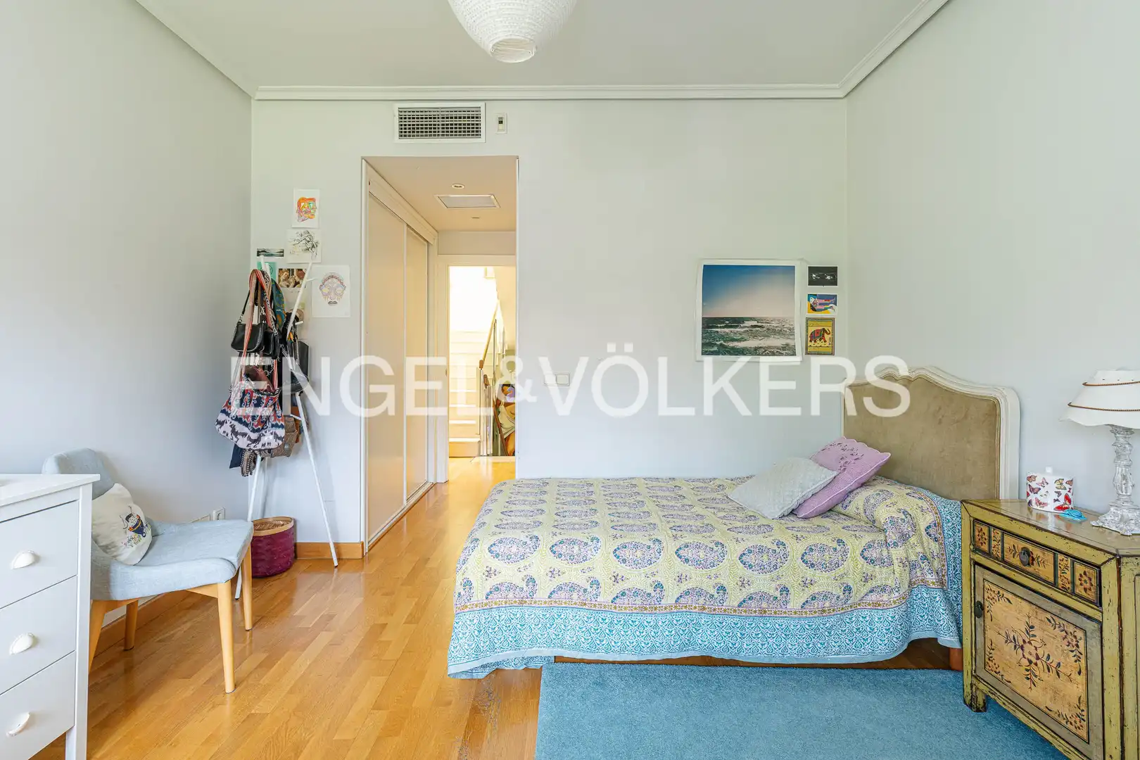 Bedroom of Houses for sale in Las Rozas de Madrid  with Heating, Private garden and Parquet flooring