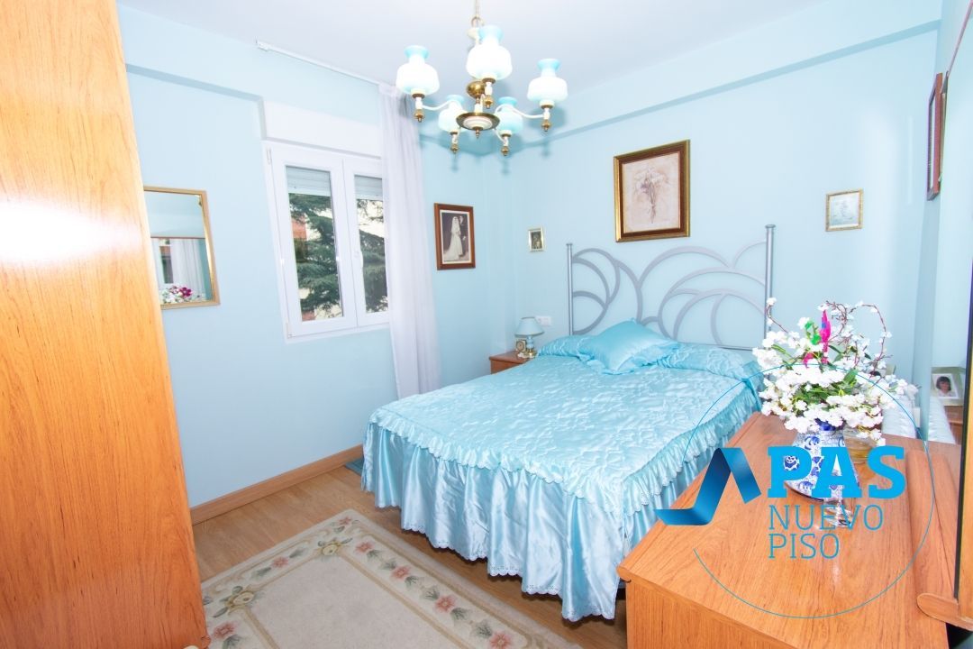Bedroom of Flat for sale in Camargo  with Heating, Terrace and Furnished