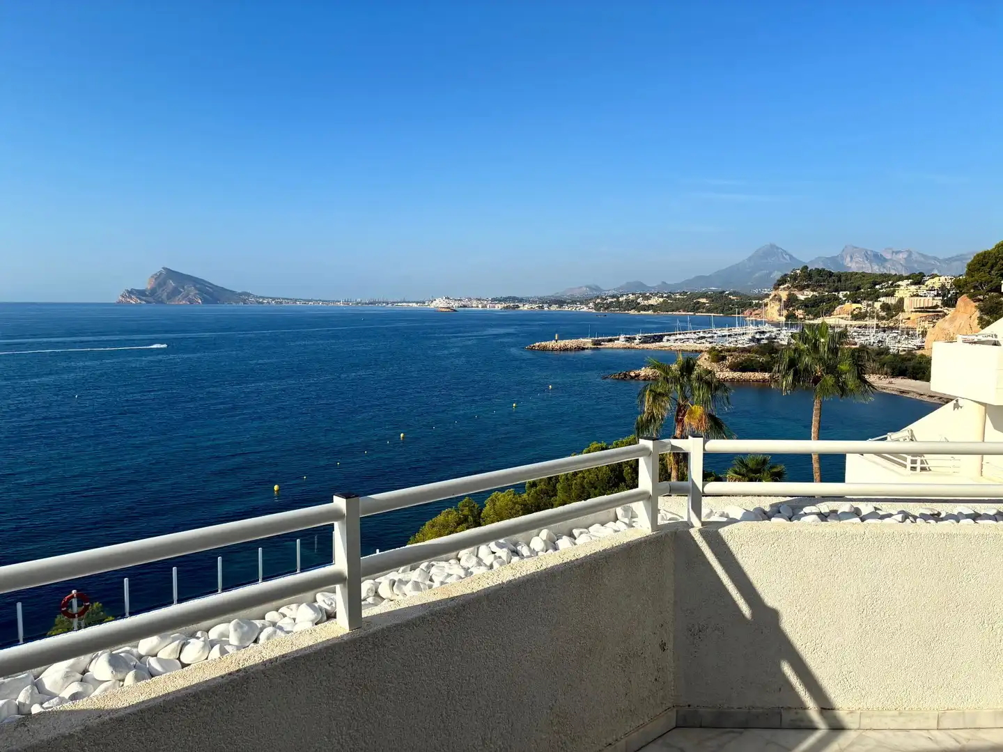 Vista exterior de Apartamento de alquiler en Altea con Aire acondicionado, Calefacción y Amueblado