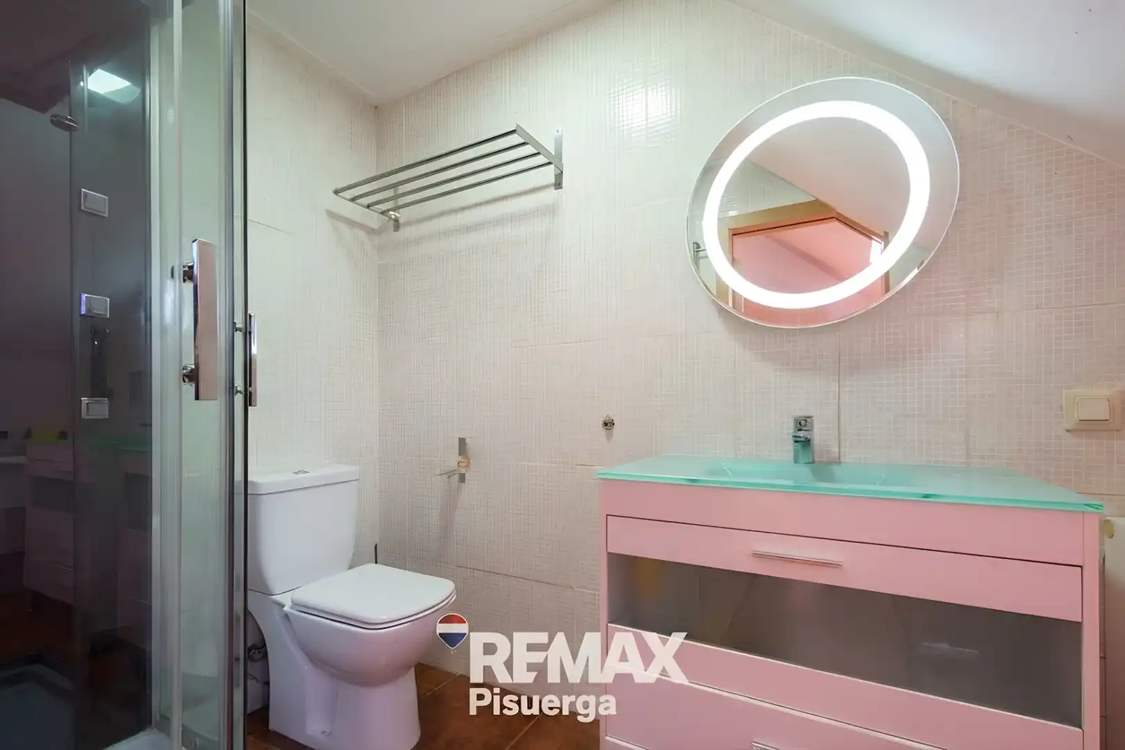 Baño de Casa o chalet en venta en Arroyo de la Encomienda con Aire acondicionado, Calefacción y Jardín privado