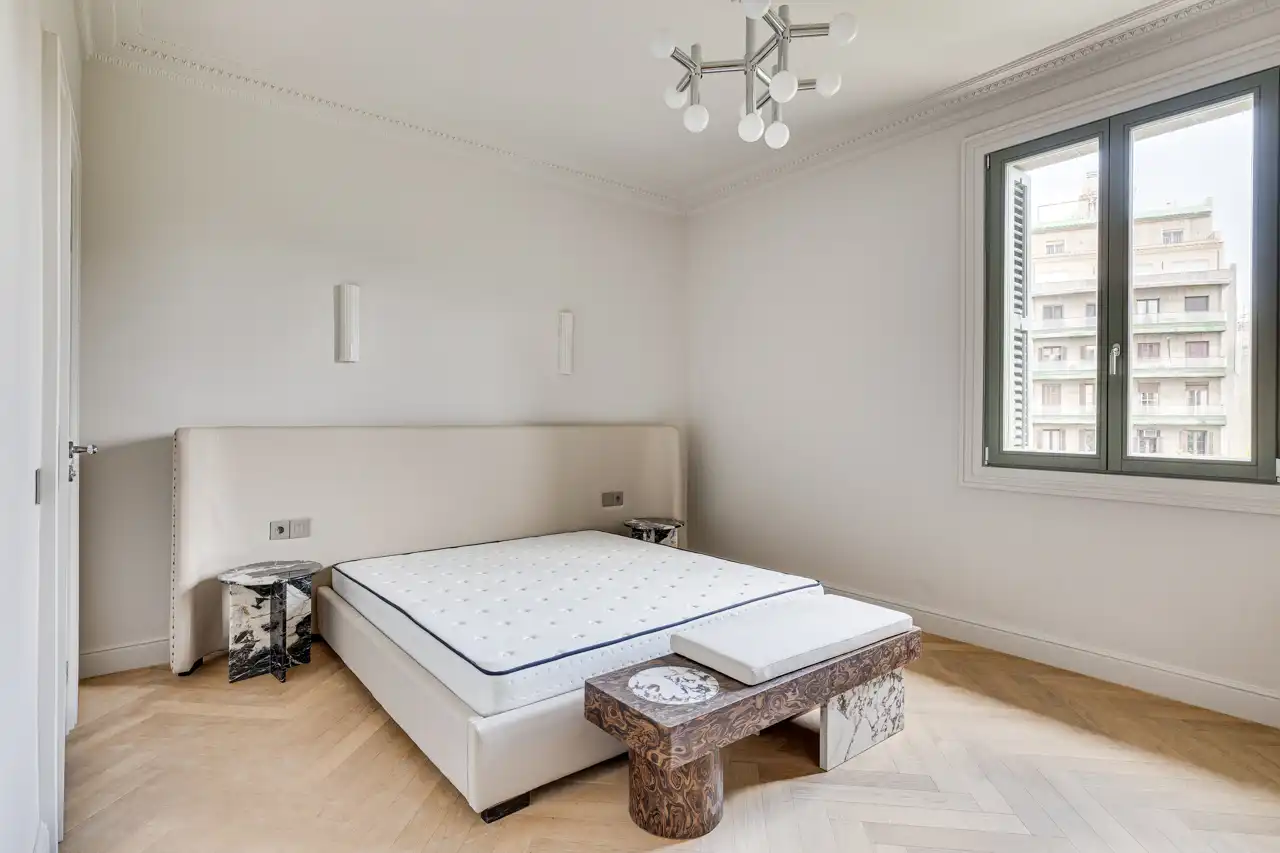 Schlafzimmer von Wohnungen zum Verkauf in Barcelona mit Klimaanlage, Heizung und Parkett