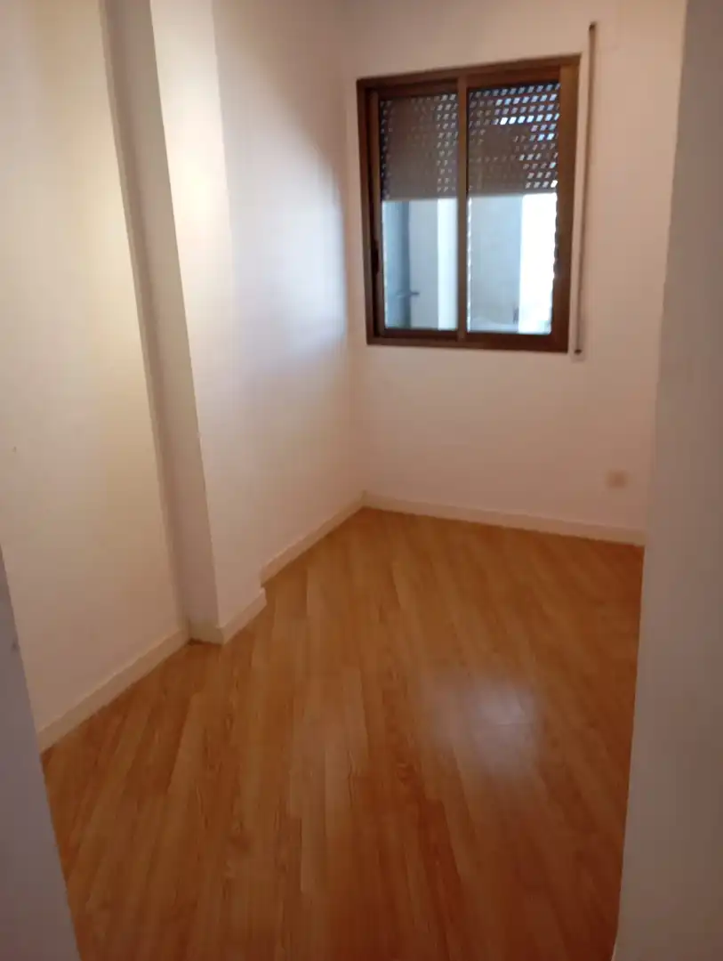 Bedroom of Flat for rent in Zaragoza  with Air Conditioner, Heating and Private garden