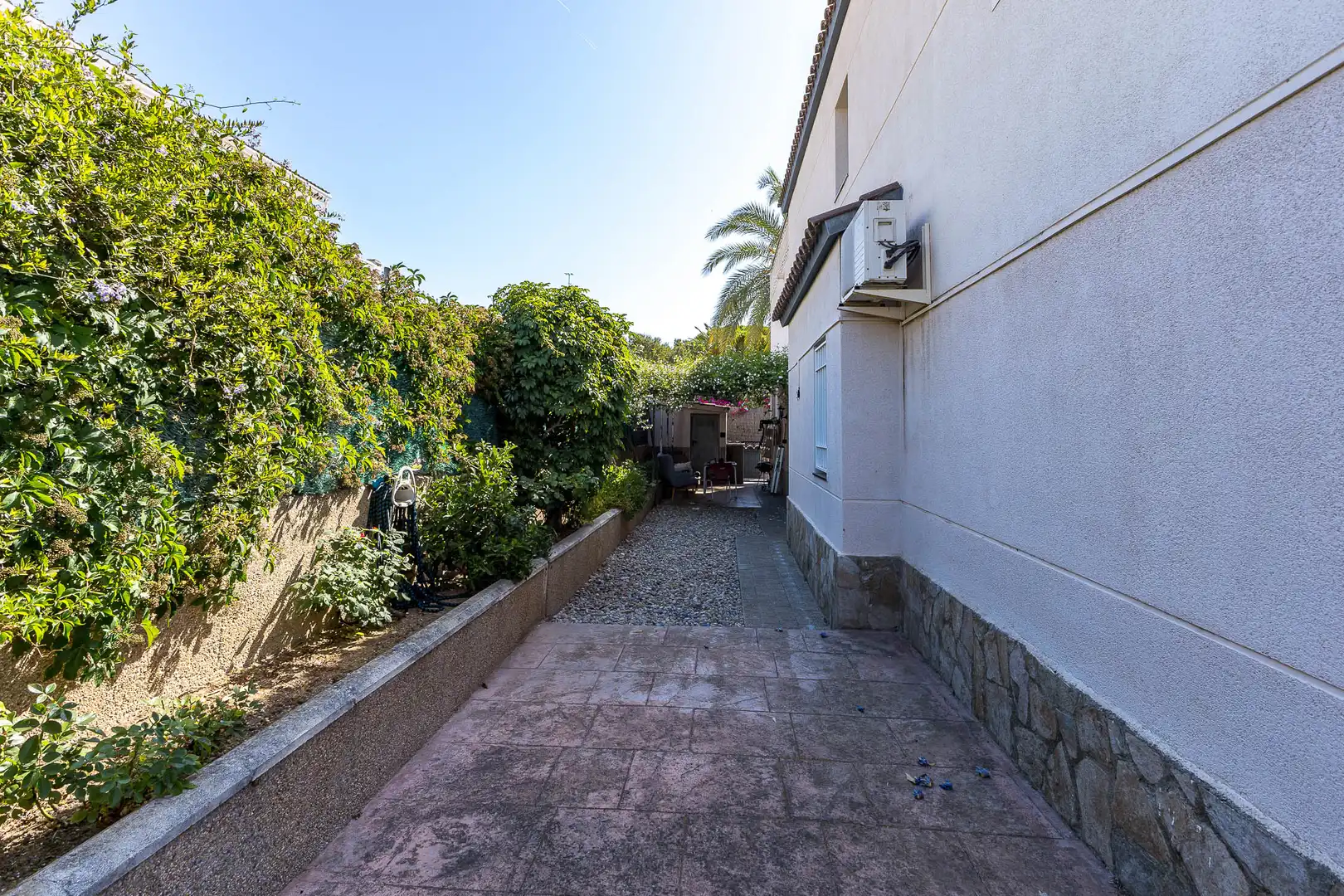 Vista exterior de Casa o chalet en venta en Cubelles con Aire acondicionado, Calefacción y Jardín privado