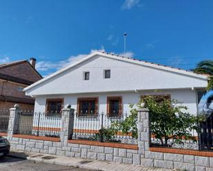 Vista exterior de Casa o xalet en venda en Fuente El Saz de Jarama