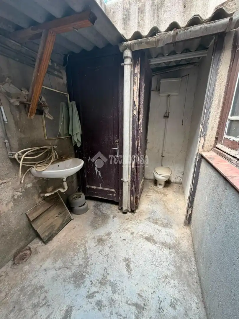 Bany de Casa adosada en venda en Sant Feliu de Llobregat