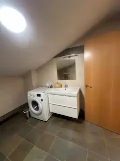 Baño de Apartamento en venta en León Capital  con Calefacción, Parquet y Trastero