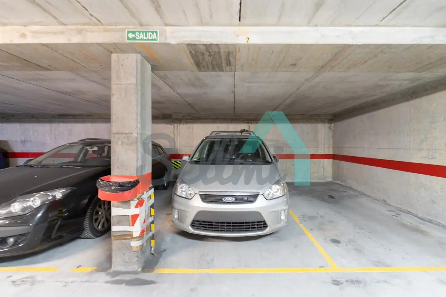 Parking of Flat for sale in Oviedo   with Heating, Parquet flooring and Storage room
