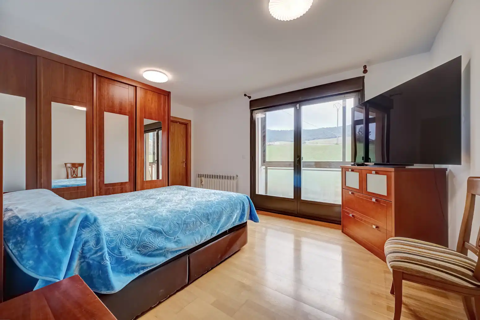 Bedroom of Attic for sale in Enériz / Eneritz  with Heating, Private garden and Parquet flooring