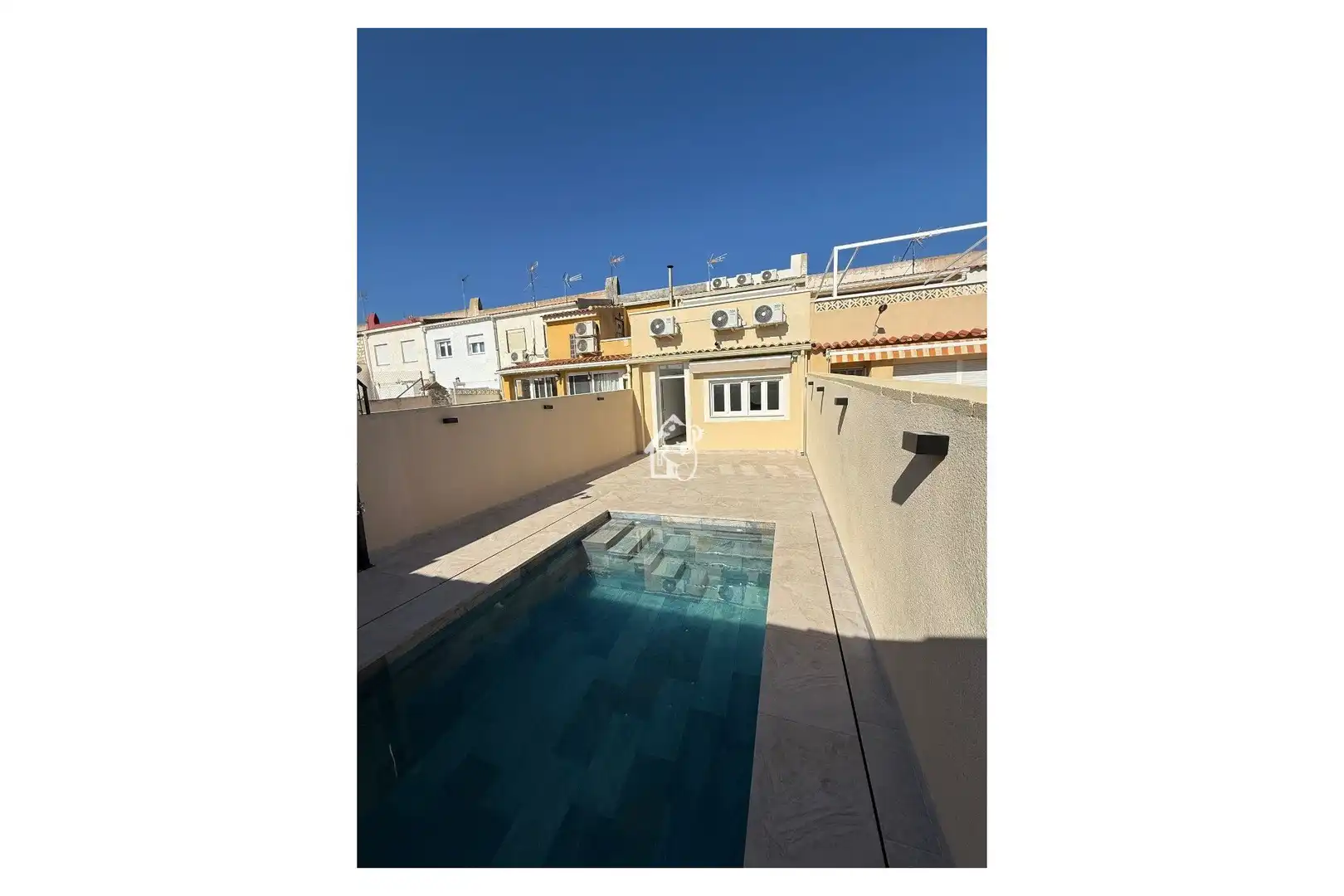 Detached homes for rent in Los Balcones - Los Altos