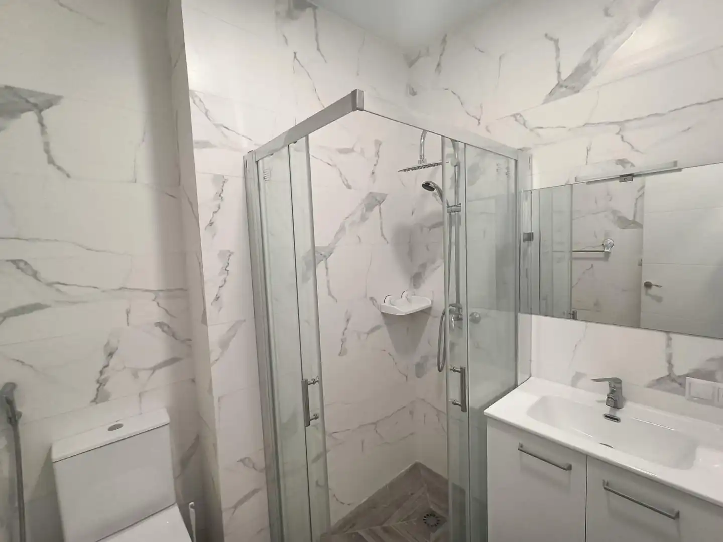 Baño de Planta baja en venta en Barcelona