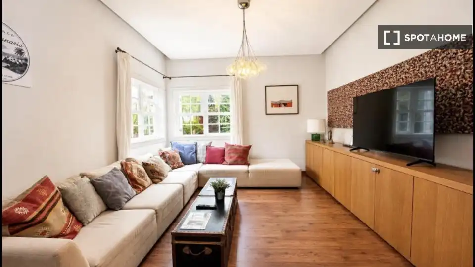 Living room of Flat for share in Las Palmas de Gran Canaria  with Air Conditioner, Terrace and Furnished