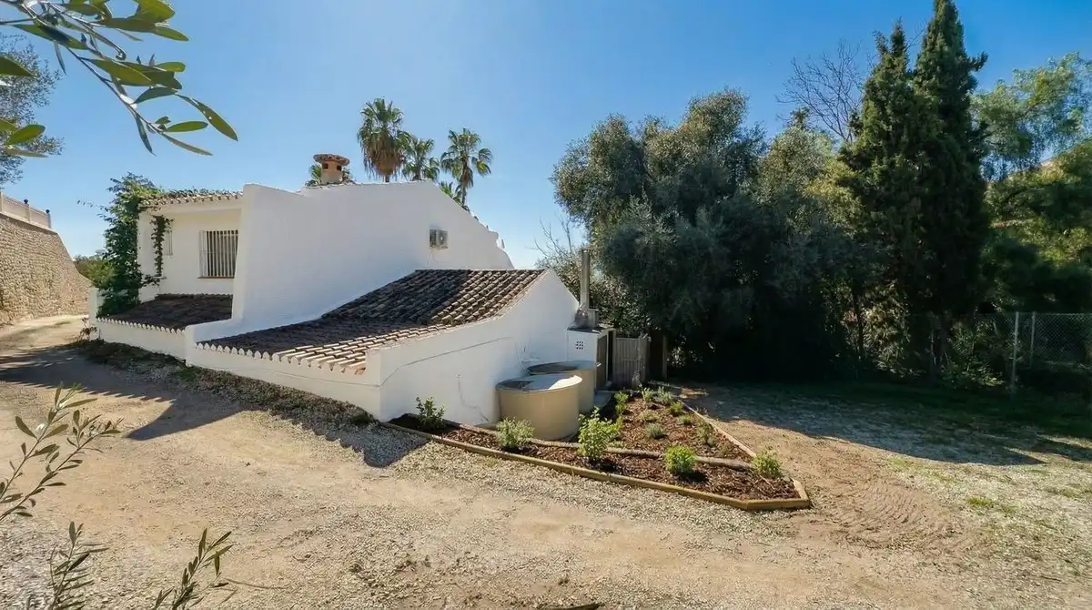 Exterior view of Commercial properties for sale in Mijas  with Air Conditioner and Terrace