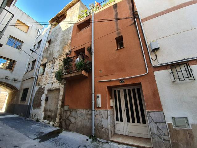 Casa-chalet en Venta en C/ Roger de Lluria en Ulldecona